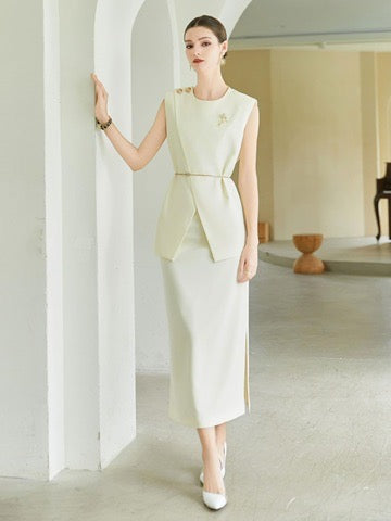 Elegant Sleeveless Skirt Suit