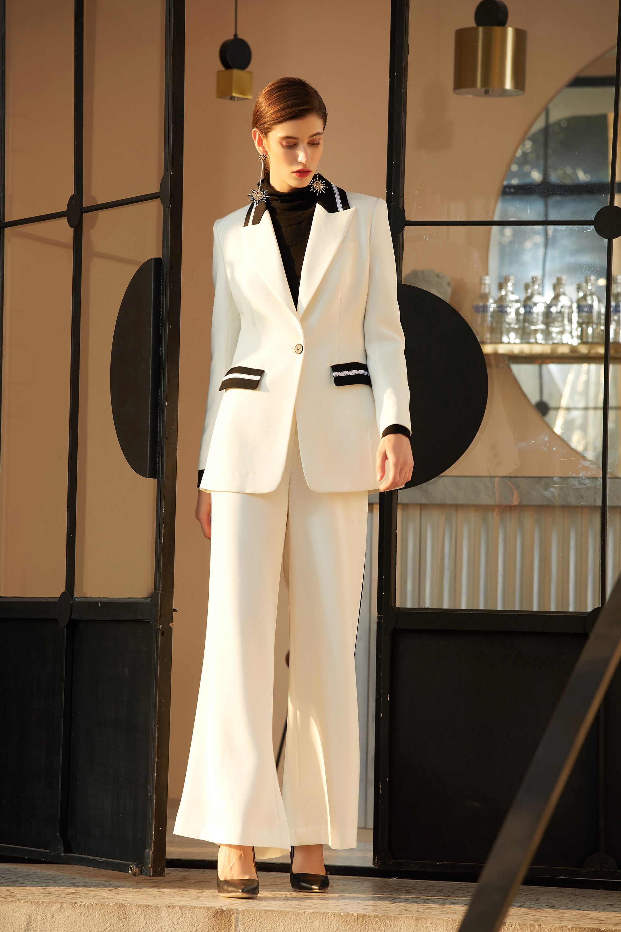 White Bell Bottom Two-piece Business Pants Suit