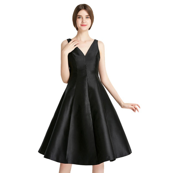 Black Retro Pleated V-neck Dress, FashionByTeresa