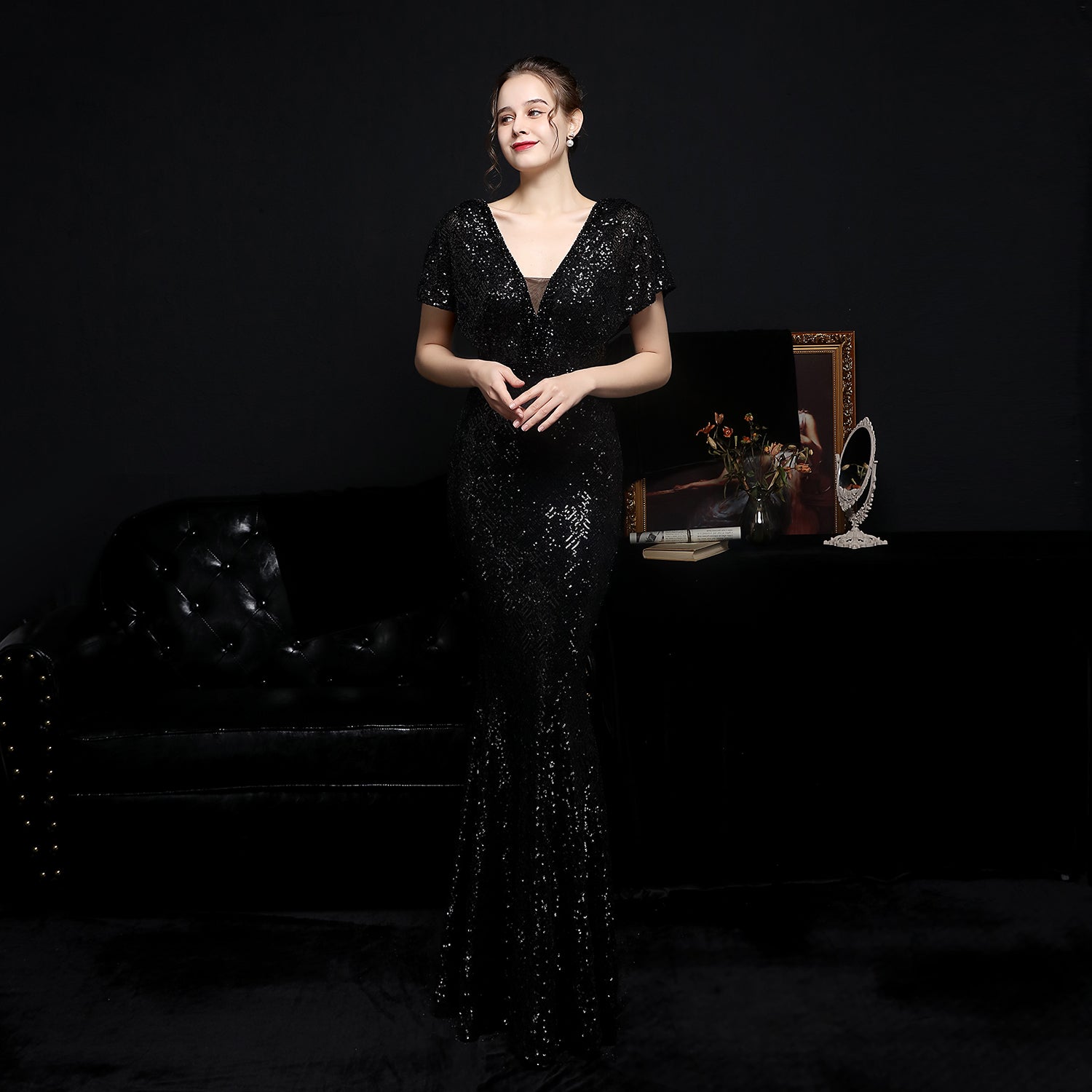 windsor black glitter dress Spencer Formal Velvet Lace-Up Long line formal dress is designed to stand out from the crowd with a striking lace Black Glitter Prom Dresses |