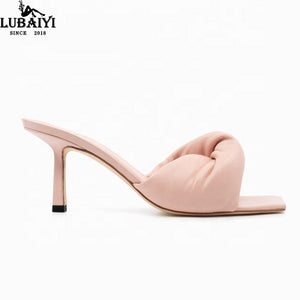 Comfortable twist front sandal - FashionByTeresa