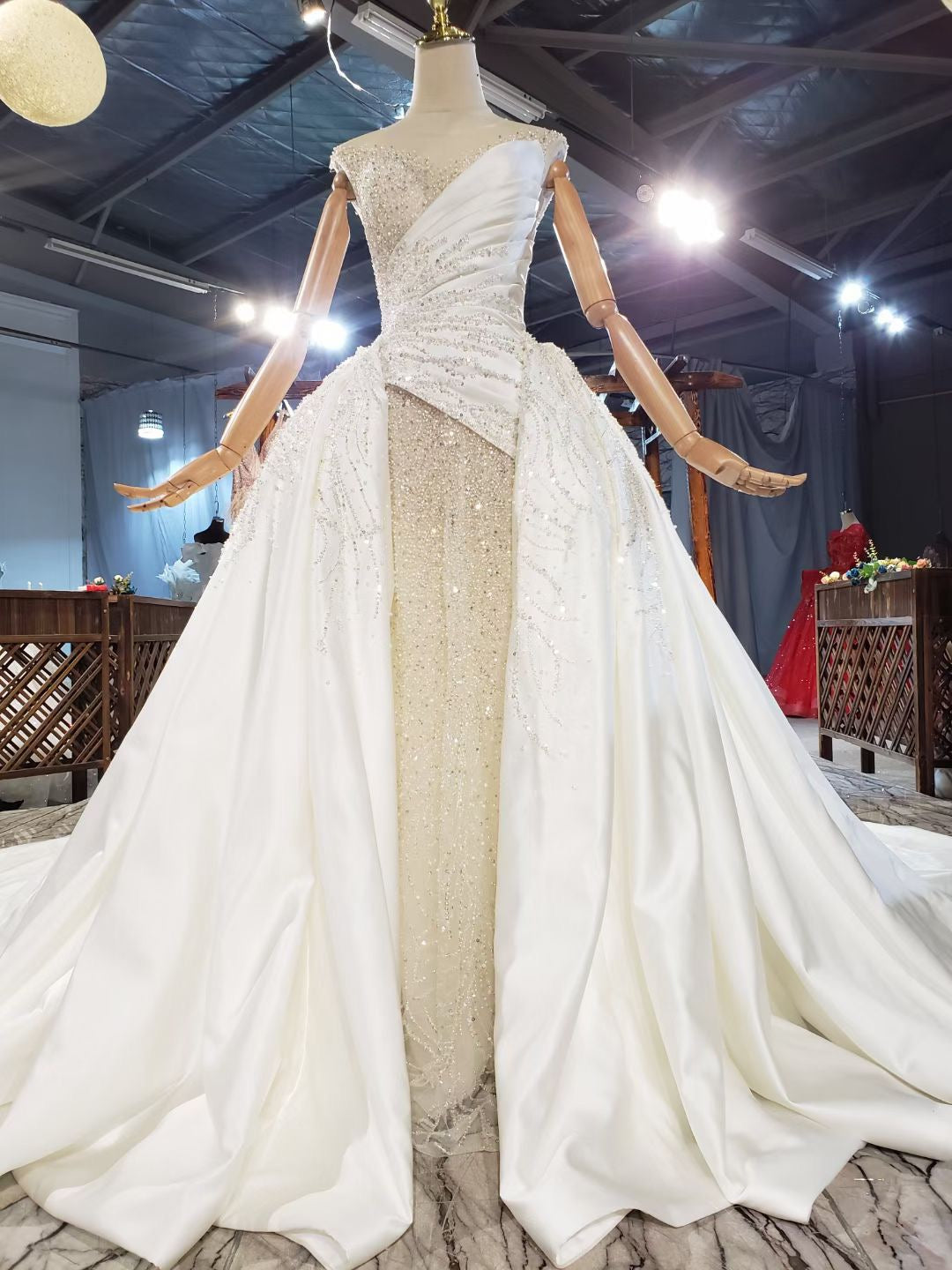 Vintage Ivory Luxury beaded Wedding Dress, as picture / Ivory / 8 Vintage Ivory Luxury beaded Wedding Dress, as picture / Ivory / 8