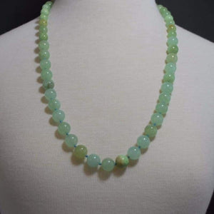 FBT - Jungle Green Jade Gemstone Necklace - FashionByTeresa