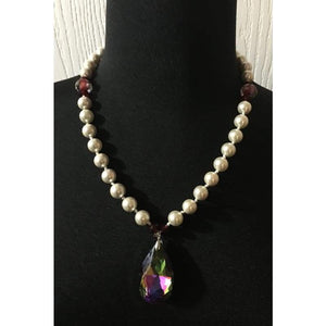 FBT - White Shell Pearls with Almond Pendant Necklace. - FashionByTeresa